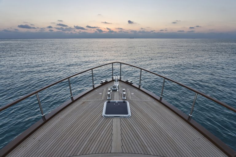 do-you-really-need-to-use-a-yacht-charter-broker