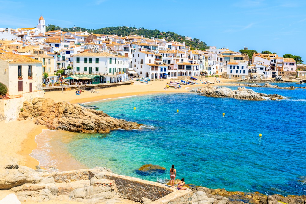 discover-the-top-5-spain-holiday-essentials-to-pack